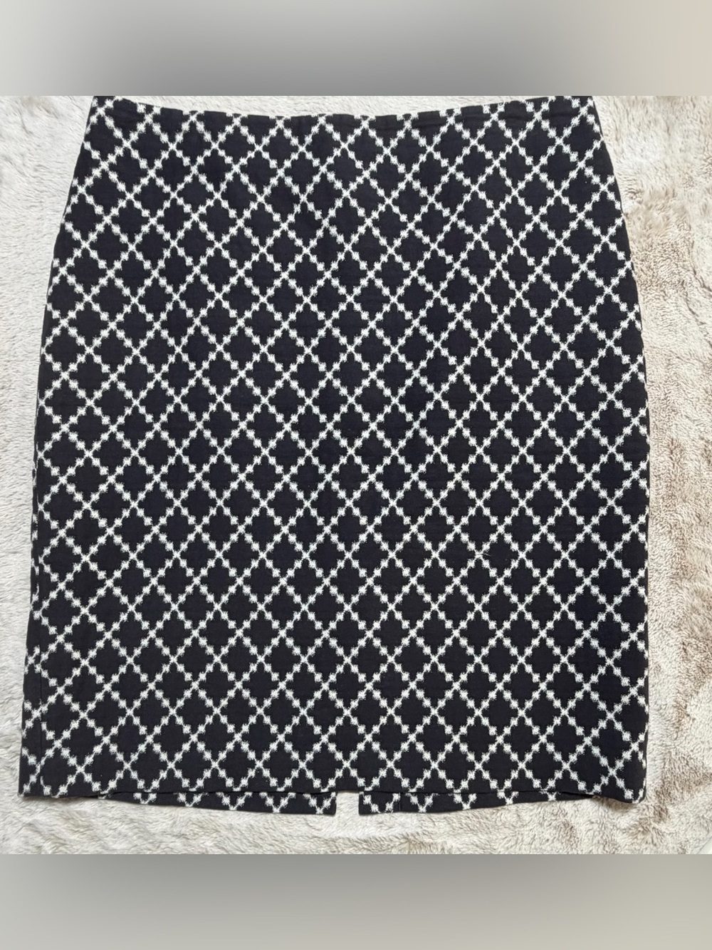 Ann Taylor Navy and White Geometric Pencil Skirt 14